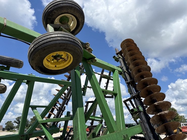 john-deere-637-image-35