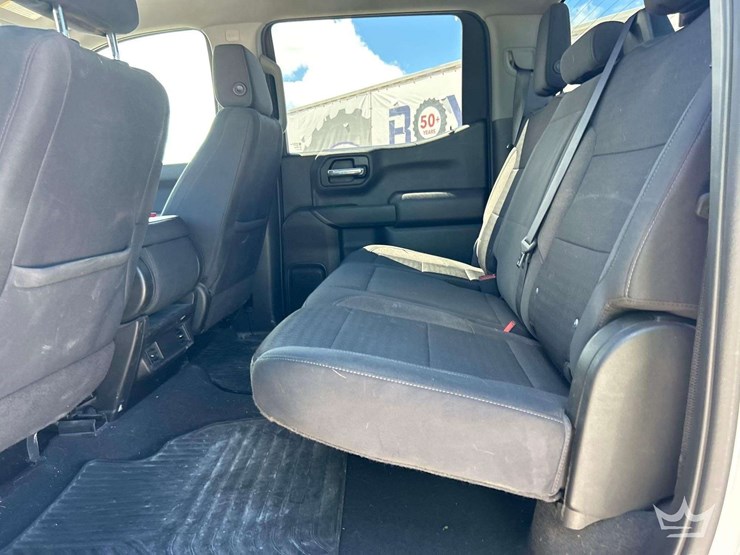 2022-chevrolet-silverado-1500-image-18