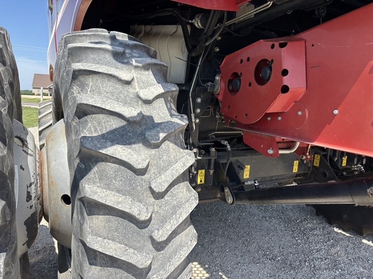 case-ih-8230-image-30