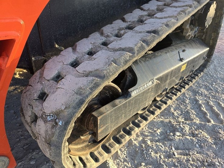 2024-kubota-sv175-3-track-skidsteer-image-23