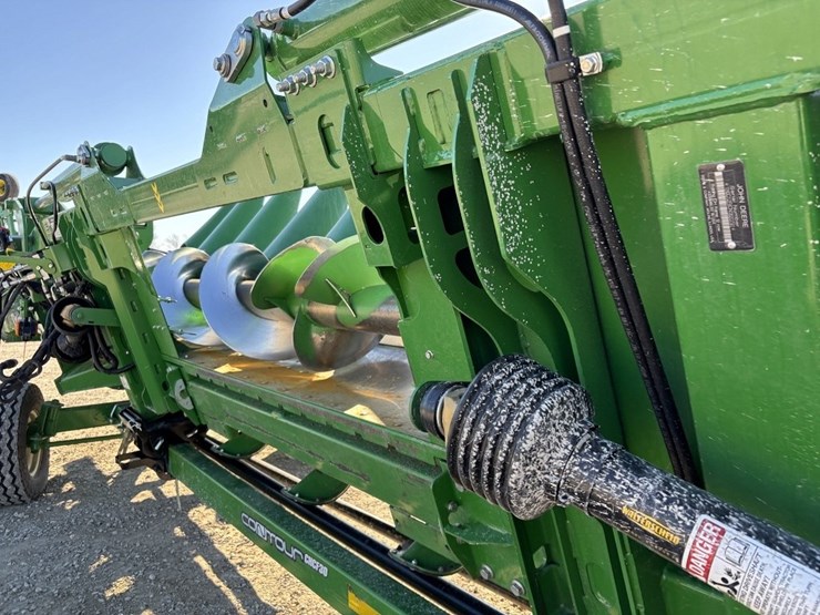john-deere-c12f-image-19