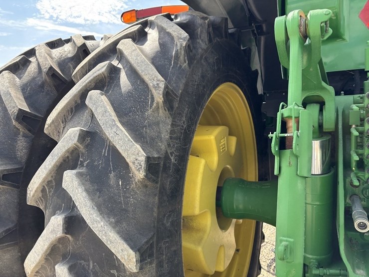 john-deere-8430-image-26