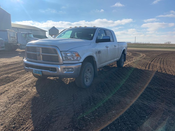 2008-dodge-3500-image-40