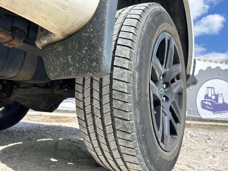 2021-chevrolet-silverado-1500-image-31