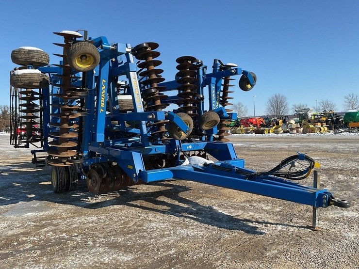 2011-landoll-7450-44-image-7