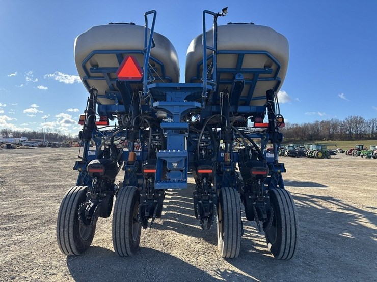 2024-kinze-5900-image-4