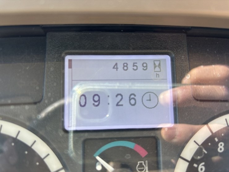 john-deere-6125m-image-44