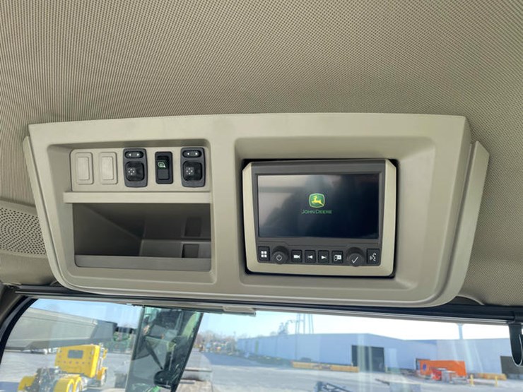 john-deere-8r-370-image-84