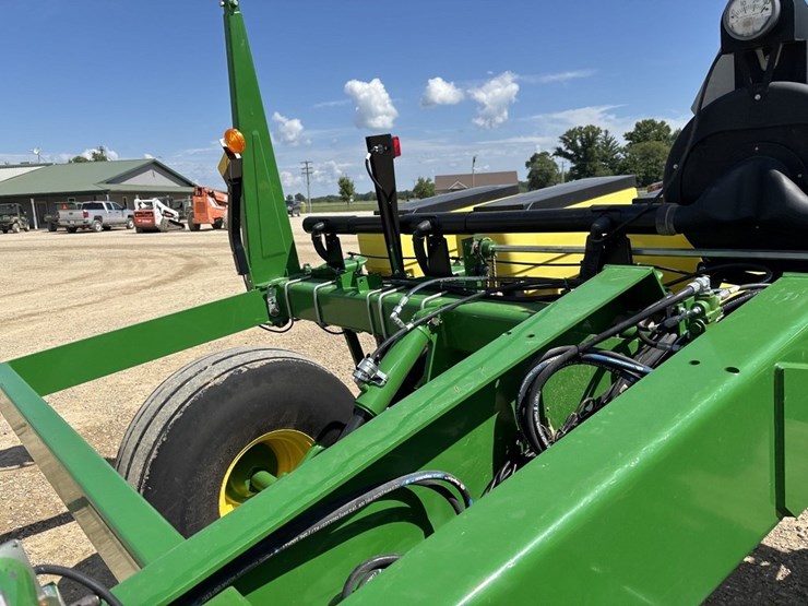 john-deere-1785-image-30