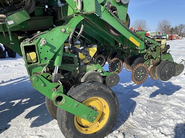 john-deere-6000-image-18