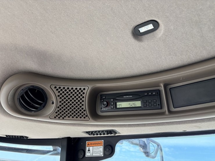 case-ih-7010-image-46