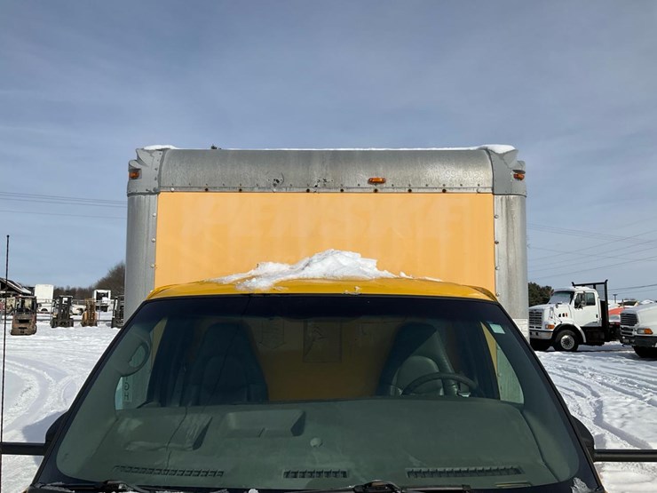 2009-chevrolet-express-3500-image-13