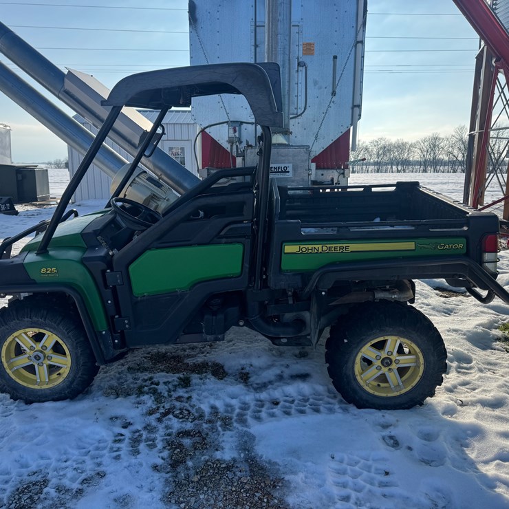2014 JOHN DEERE GATOR