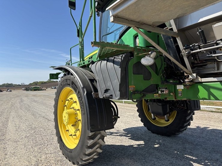 john-deere-r4045-image-41