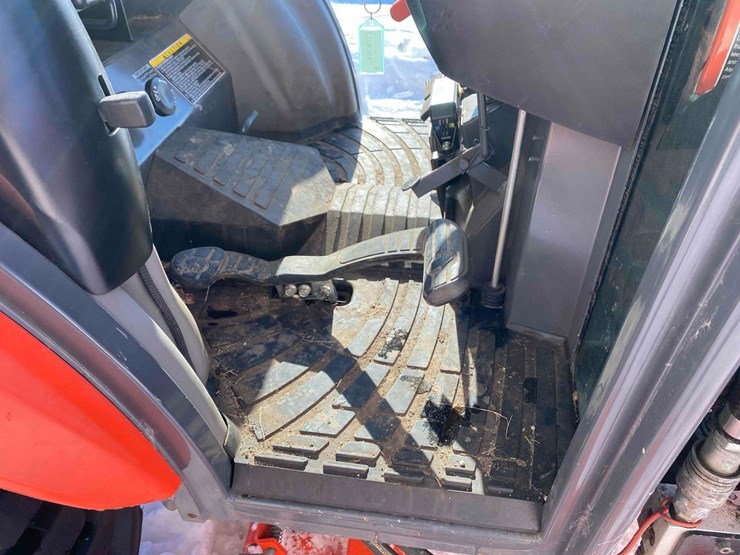 kubota-b3350hsdc-image-28