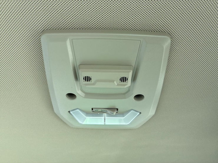 john-deere-8r-370-image-76