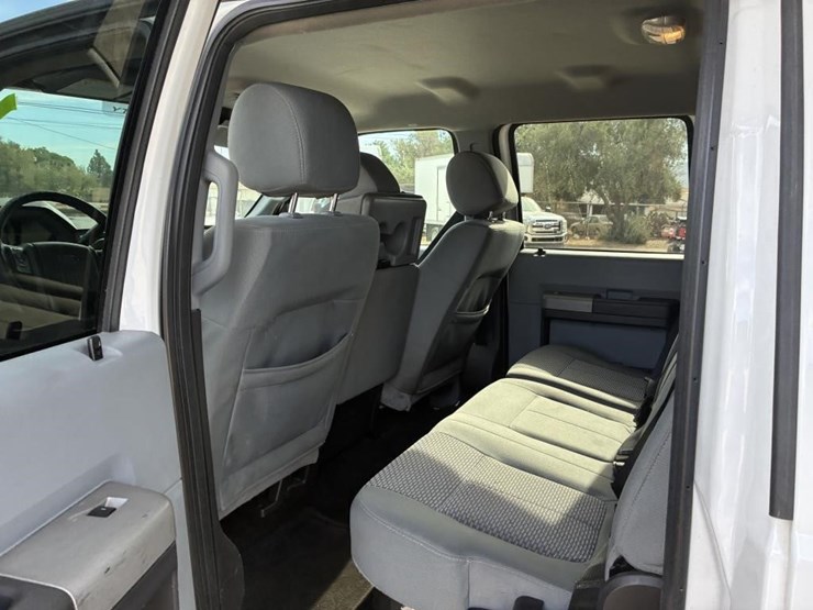 2016-ford-f550-xlt-image-12