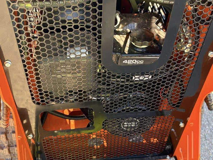 2025-sdlool-sl36c-skid-steer-image-9