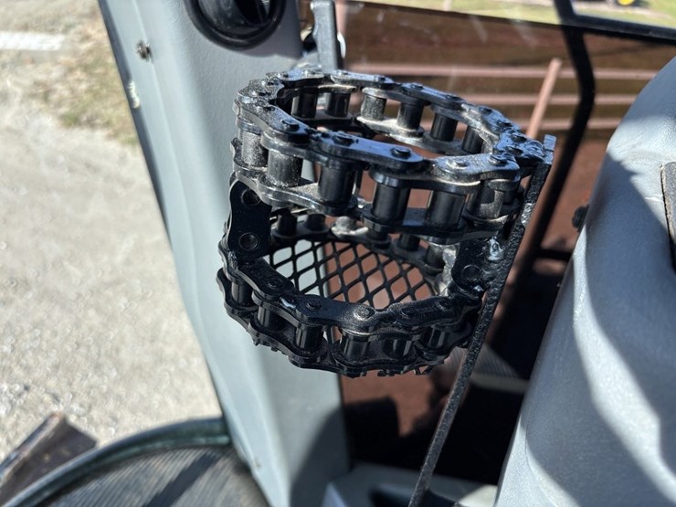 gleaner-r75-image-57