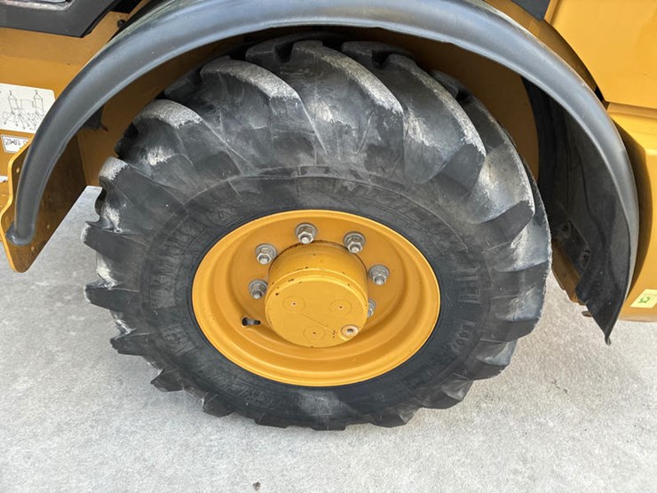 caterpillar-906m-image-48