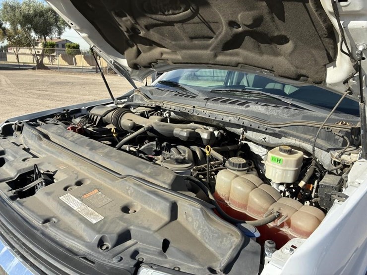 2017-ford-f550-xlt-image-7