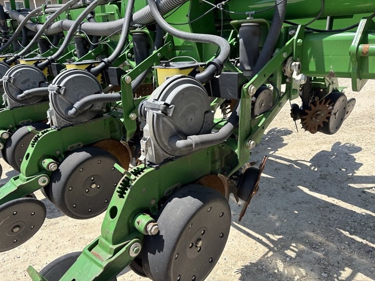 john-deere-s680-image-44