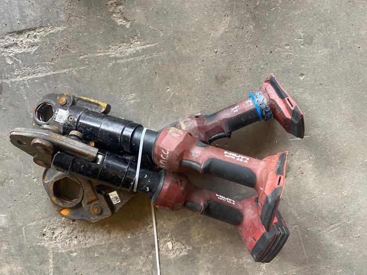 #3407-•-3-hilti-pipe-crimpers-image-2