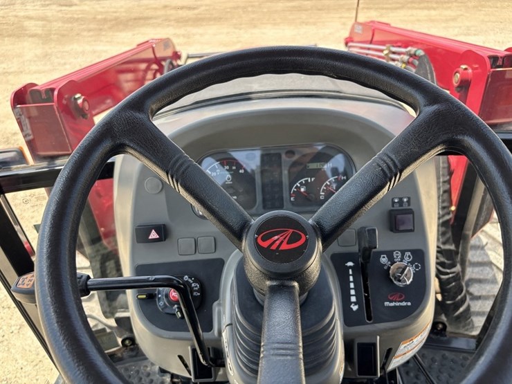 mahindra-2555-image-29