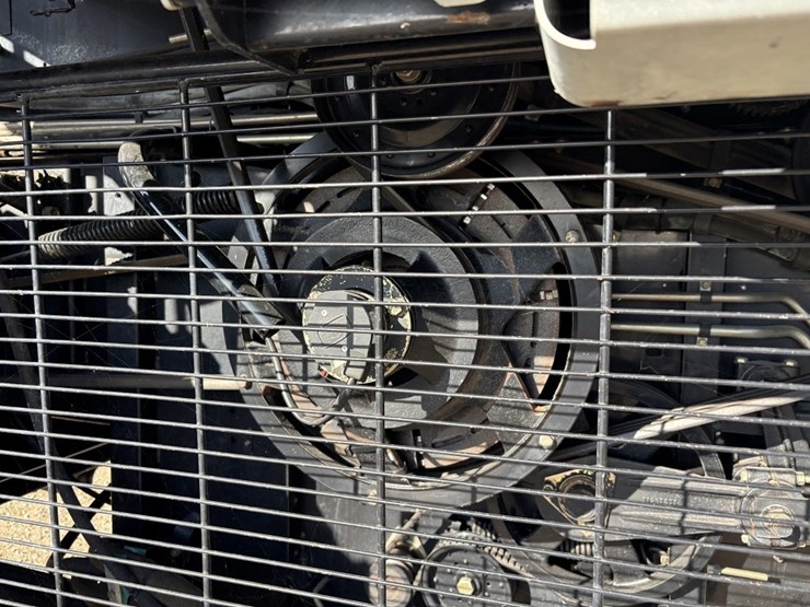 gleaner-r75-image-38