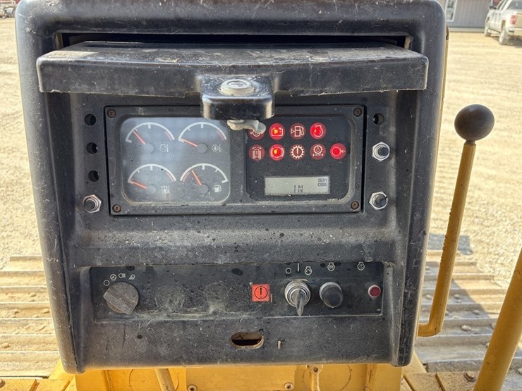 caterpillar-d5m-image-37