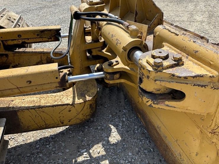 caterpillar-d5m-image-12