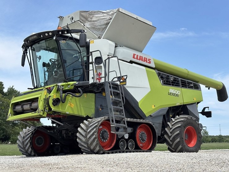claas-lexion-8600tt-image-1