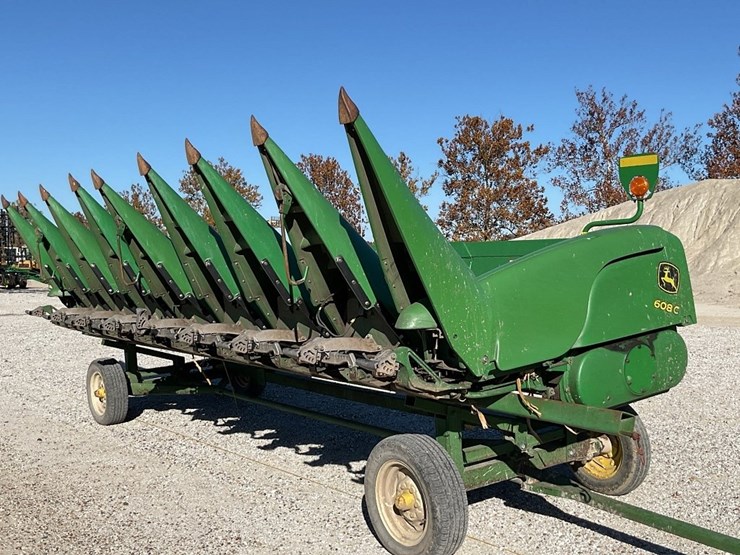 john-deere-608c-image-1