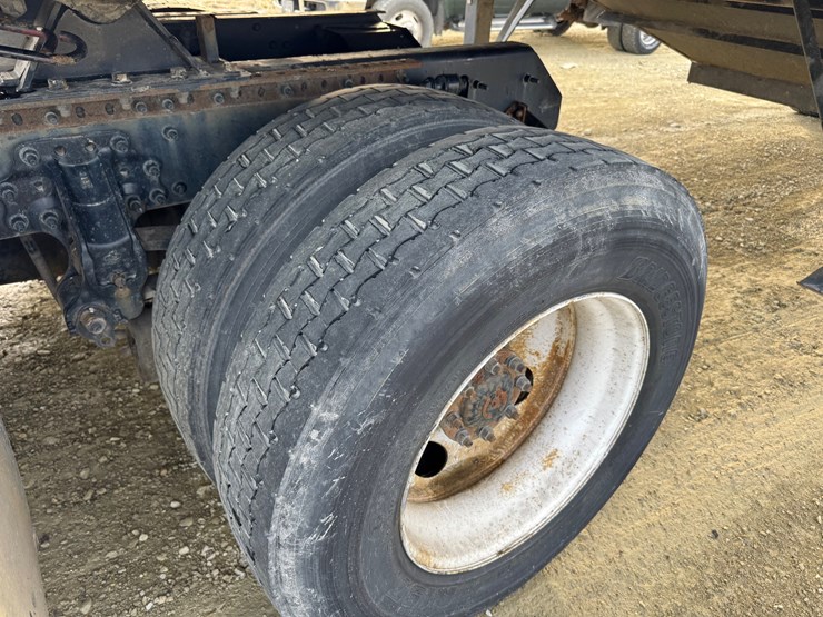 #145-•-mack-single-axle-image-3