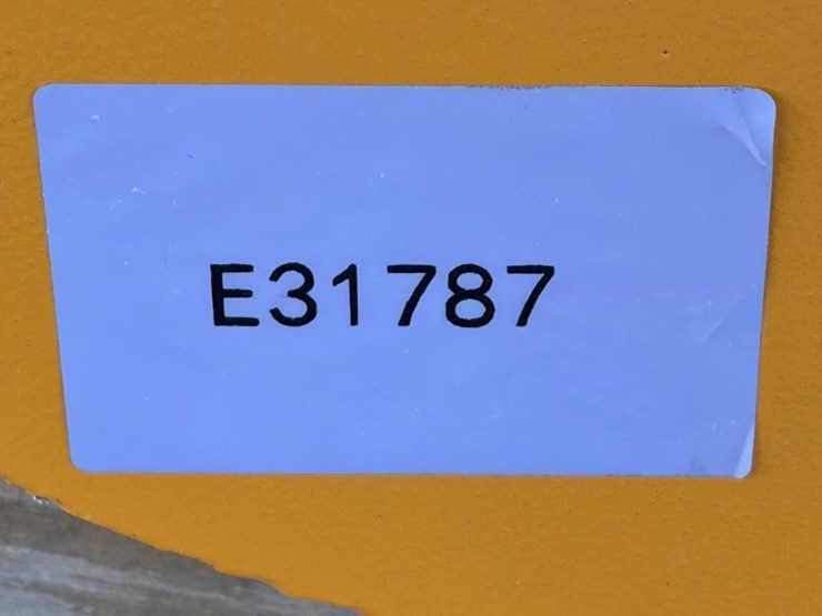 caterpillar-305-image-5