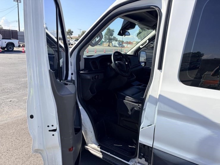 ford-transit-image-11