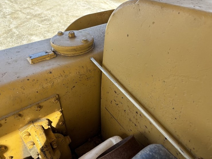 caterpillar-d7-image-55