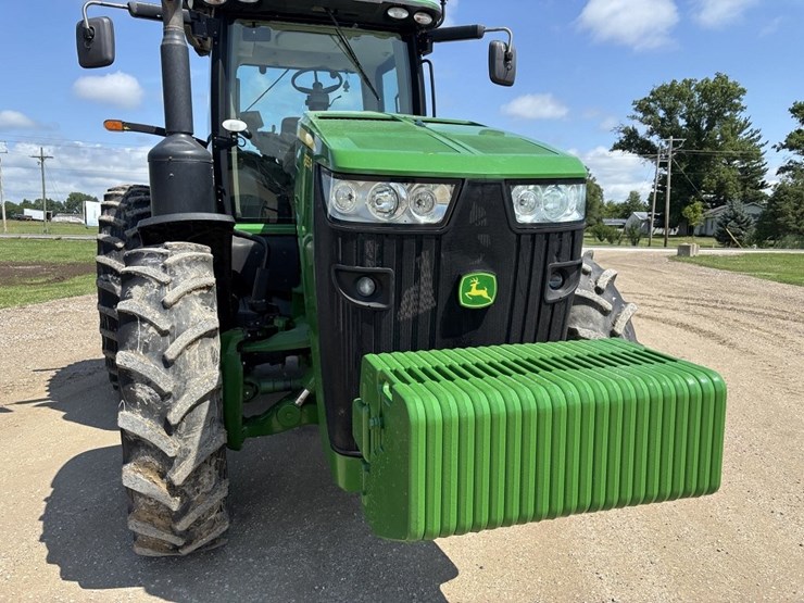 john-deere-8335r-image-10