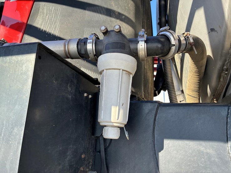 case-ih-patriot-3340-image-26