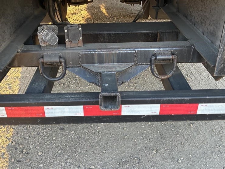 ford-f650-xlt-image-6