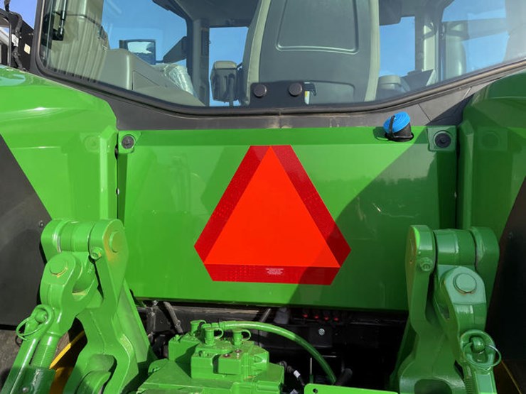 john-deere-8r-370-image-25