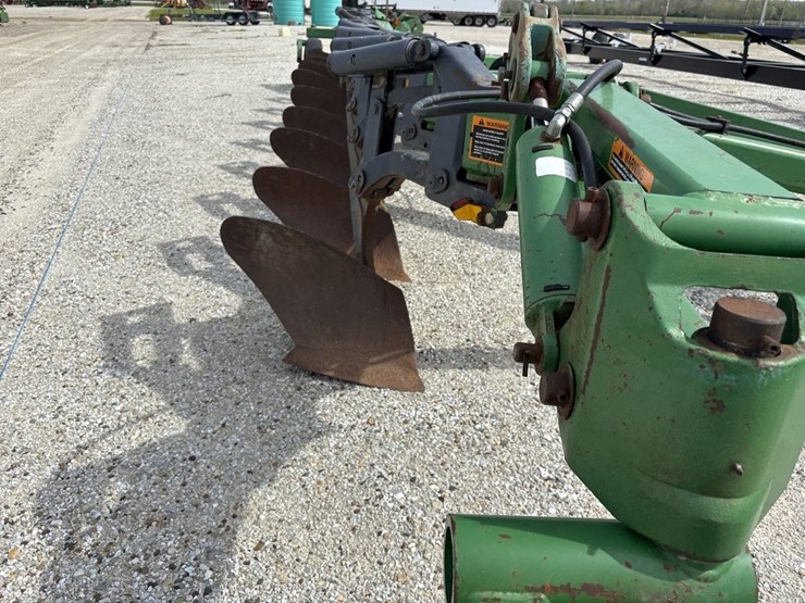 john-deere-3710-image-25