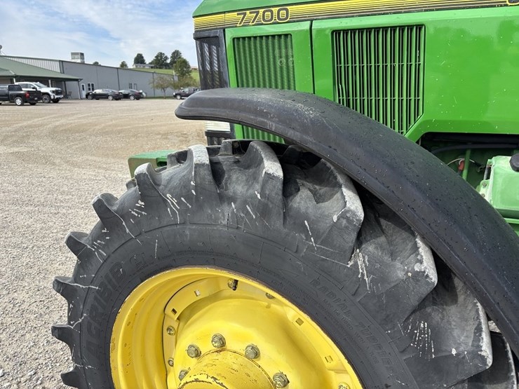 john-deere-7700-image-26