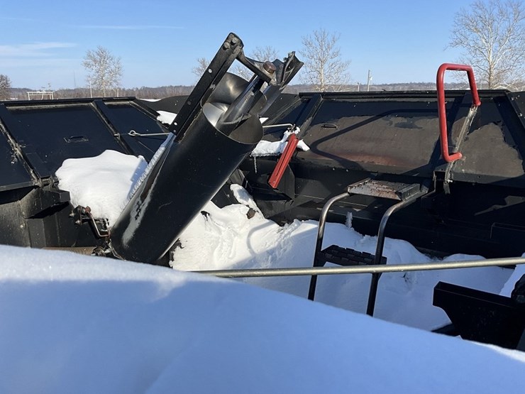 case-ih-8010-image-37