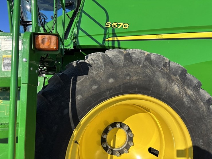 john-deere-s670-image-44