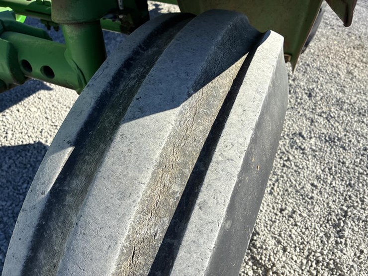 john-deere-4020-image-41