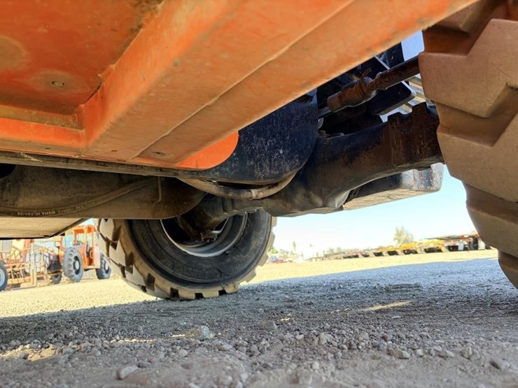 jlg-6s-18a-telescopic-reach-lift-image-11