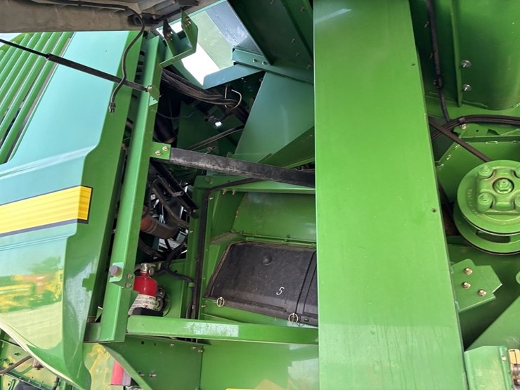 2003-john-deere-2-image-23