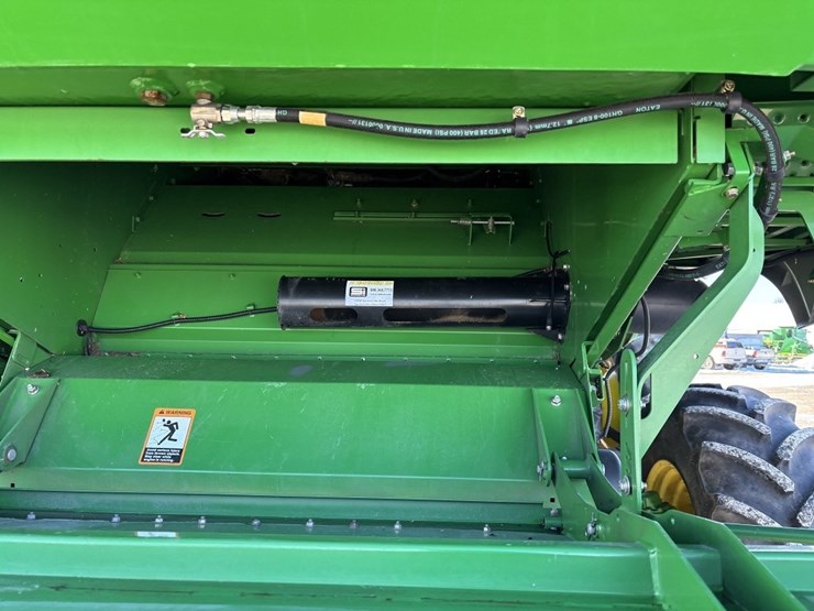 john-deere-s670-image-31