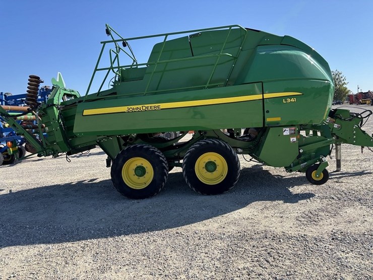 john-deere-l341-image-6